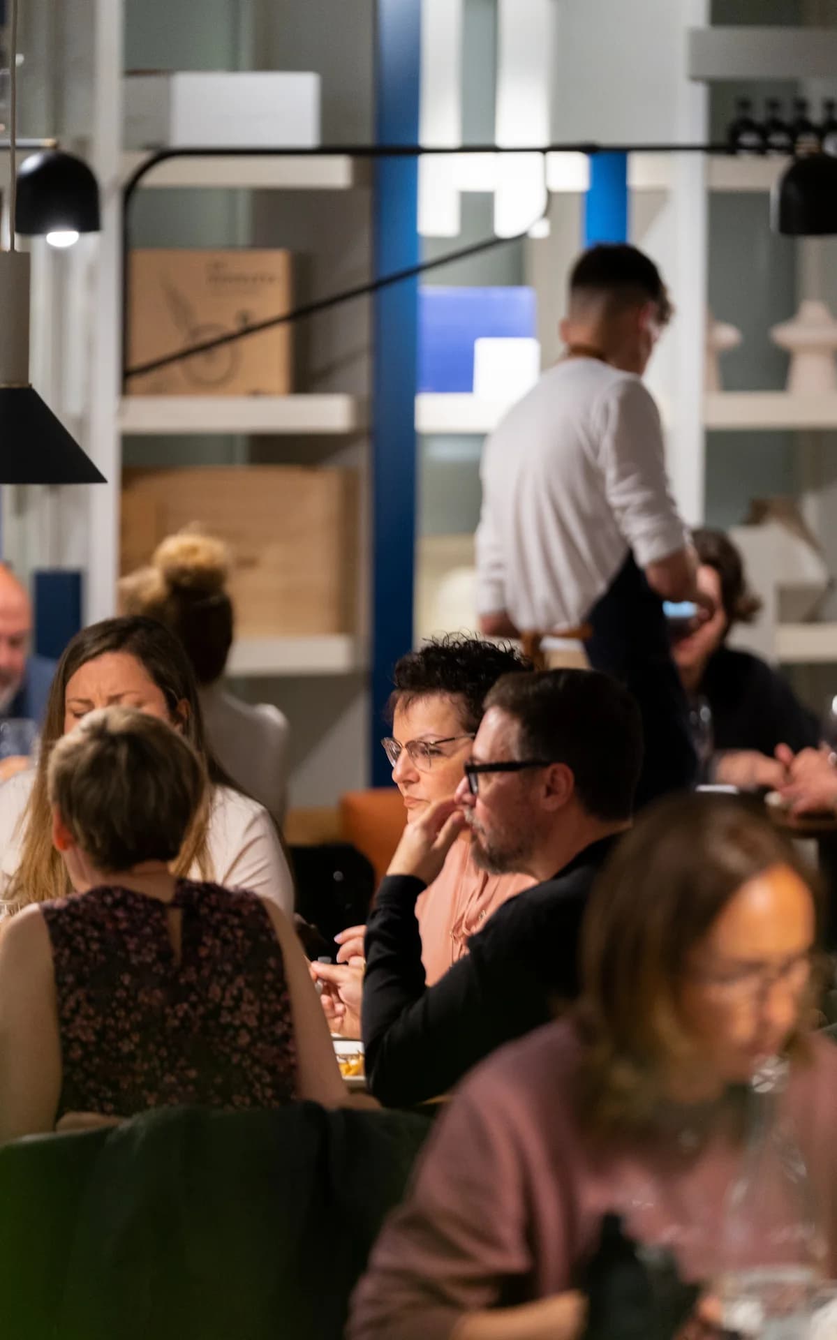 Ambiente del restaurante Carbònic en Salou - asador y lounge