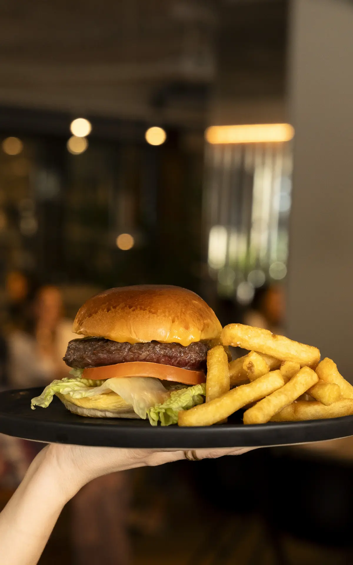 Hamburguesa artesanal en Carbònic Restaurant Salou