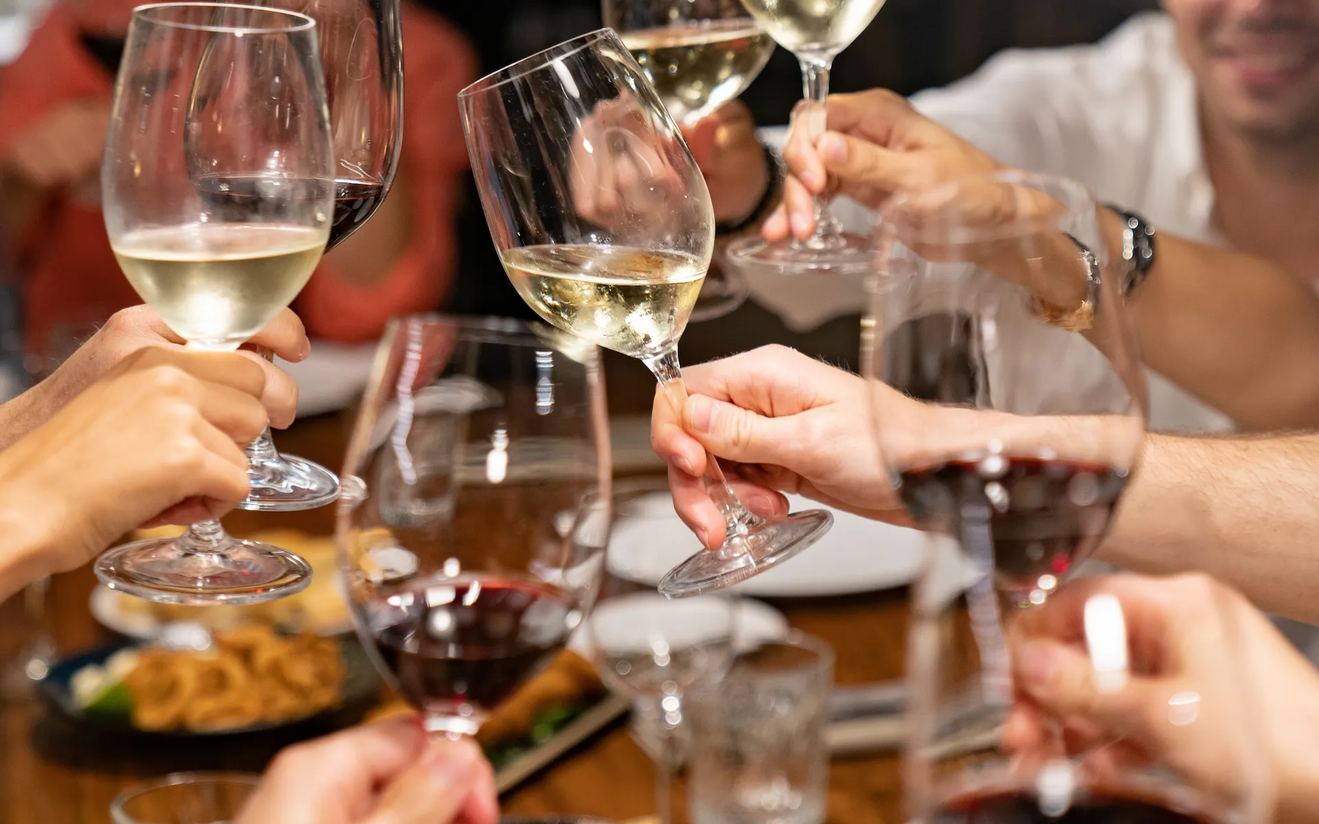 Brindis en una cena de empresa en Carbònic Restaurant Salou